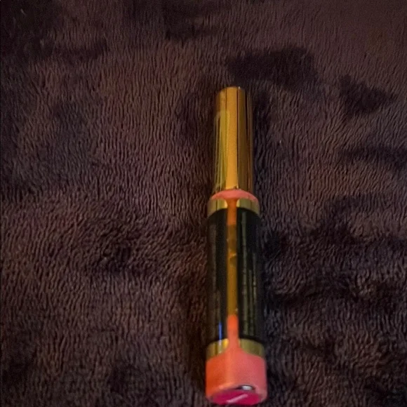 LipSense Lipstick Raspberry - Picture 2 of 3